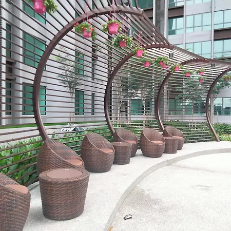 Cubic Botanical Suites Bangsar South By Homebrickz Kuala Lumpur Exterior photo